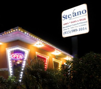 stefano-greek-italian-restaurant-temple-terrace-night-side-001
